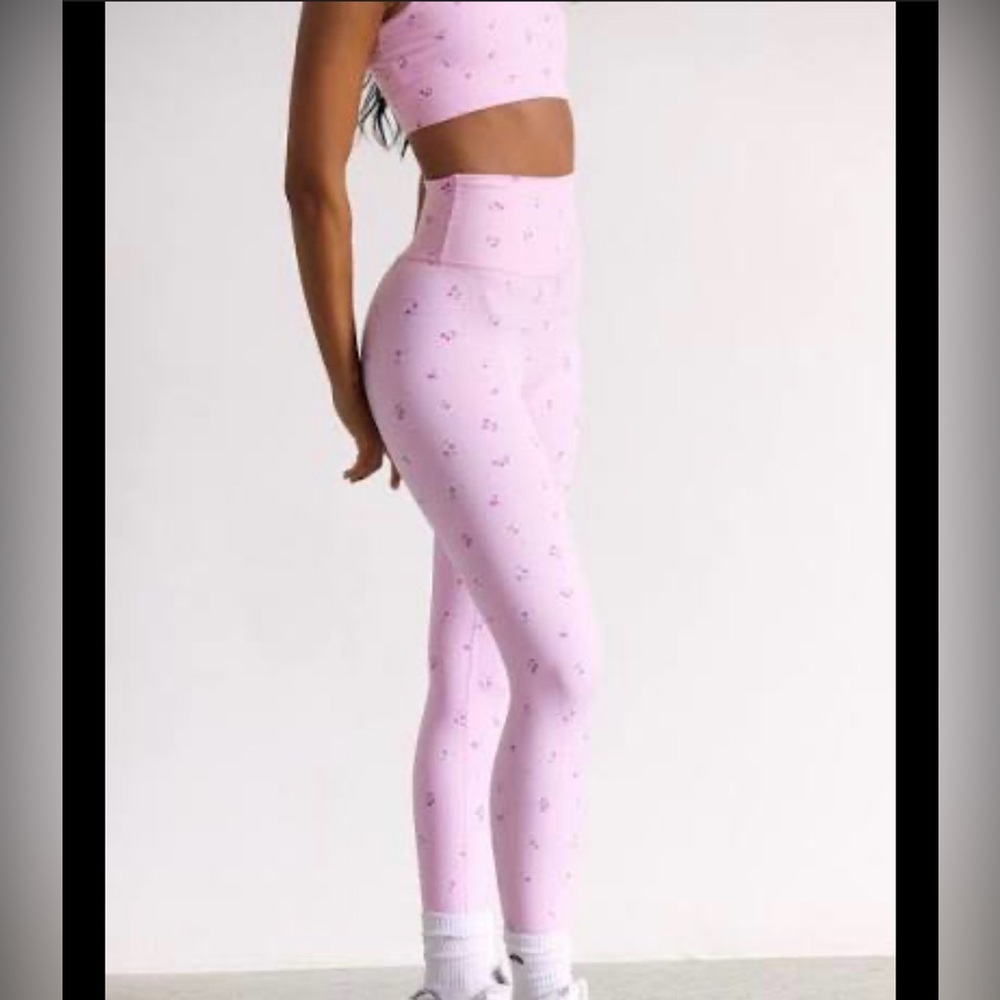 ASTORIA ACTIVEWEAR ‘cherry SET’ LUXE blossom - Picture 2 of 5